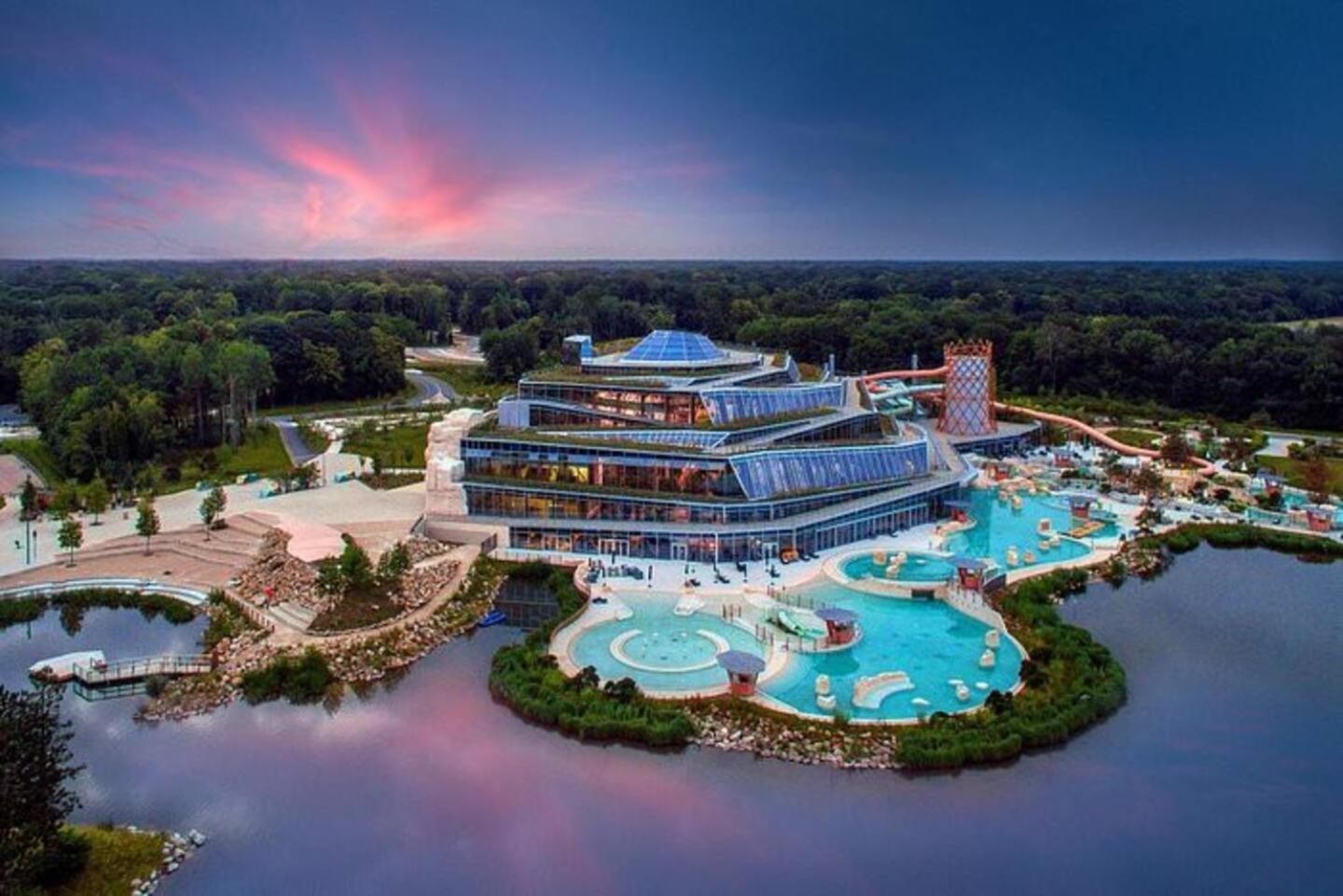Luminary Night Suite Montevrain Exterior photo