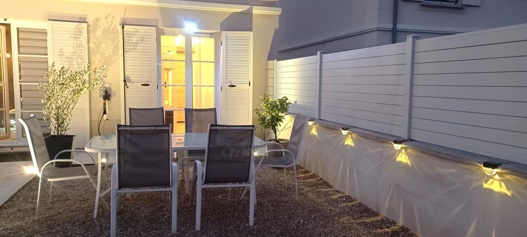 Luminary Night Suite Montevrain Exterior photo